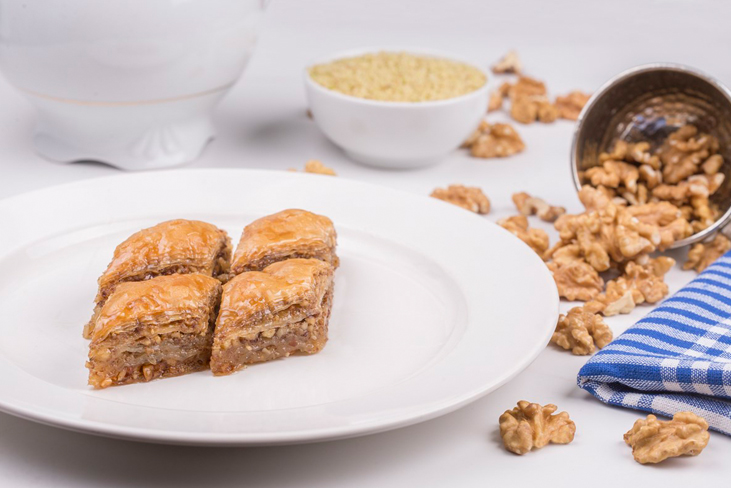 cevizli-ev-baklavasi-01