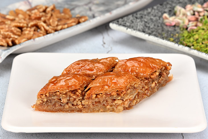 cevizli-ev-baklavasi-00